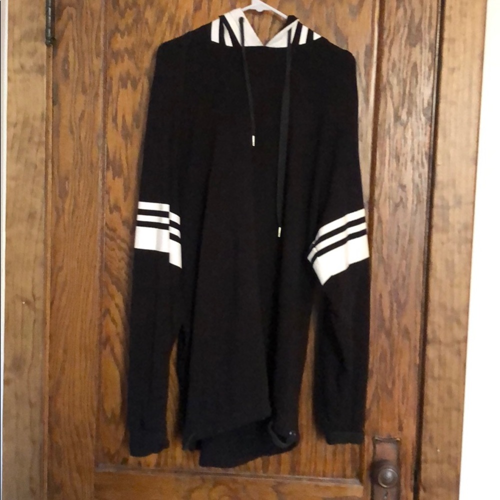 Oversized Skingraft hoodie, rare! Size Large